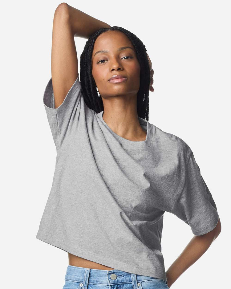 Uni OO-OOP Hemmed Cropped Tee – needthattee